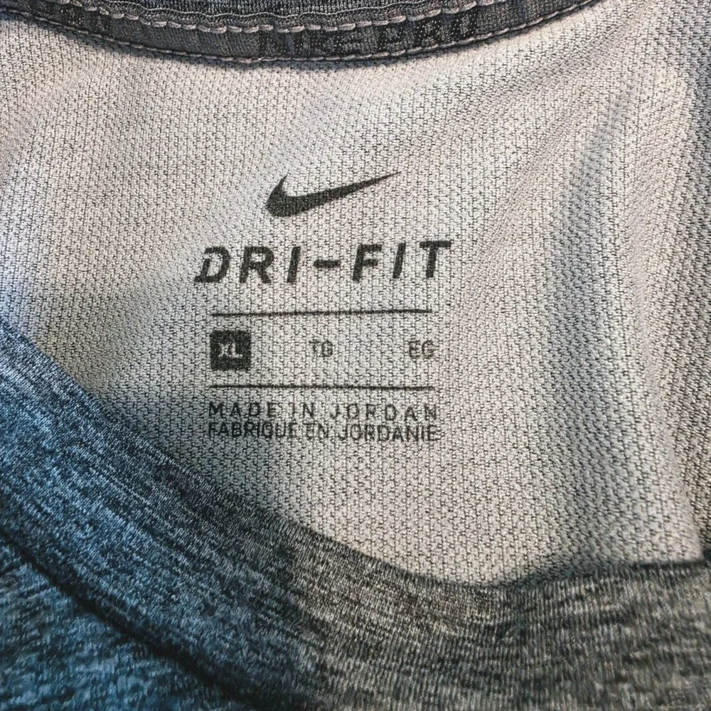 Nike Pro Dri-FIT Long Sleeve Training Top Women's XL Gray HeatherThumbholes